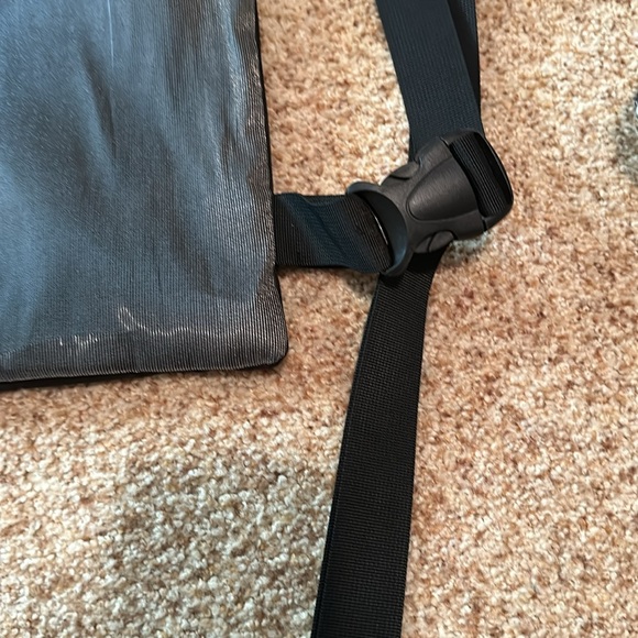 LED Chargeable Drawstring Bag - Picture 6 of 11